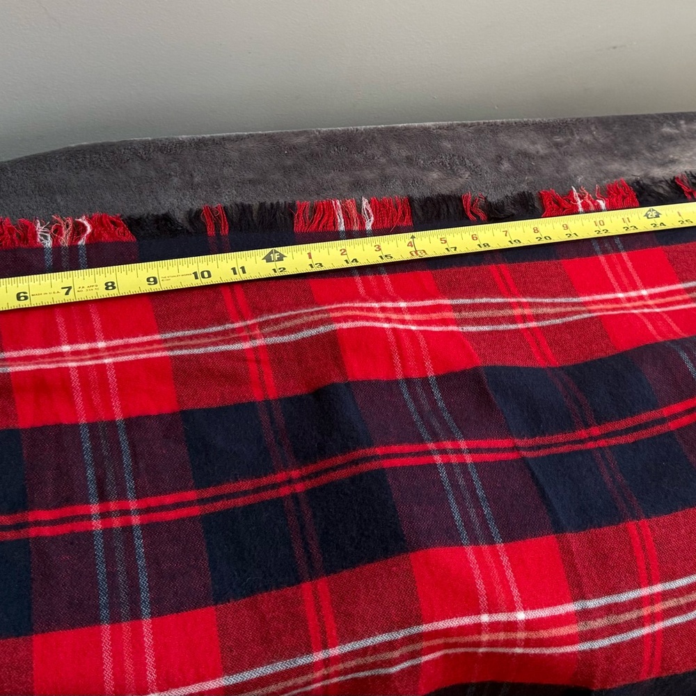 Loft Modern Plaid Wrap Scarf Red 36 Inch wide 73 Inch Long‎ NEW - Picture 5 of 6